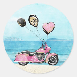 Roze motorfiets op strand trouwsticker ronde sticker