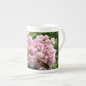 Roze Mountain Laurel Bone China Mok (Voorkant rechts)