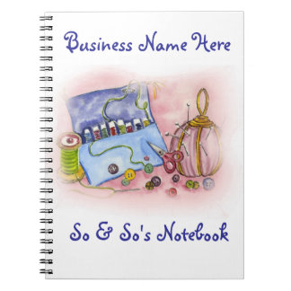 Roze naaibrei-laptop notitieboek