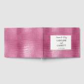 Roze namaak krokodillenprint gastenboek (Volledig)