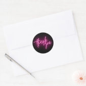 Roze neon Dank je wel Ronde Sticker (Envelop)