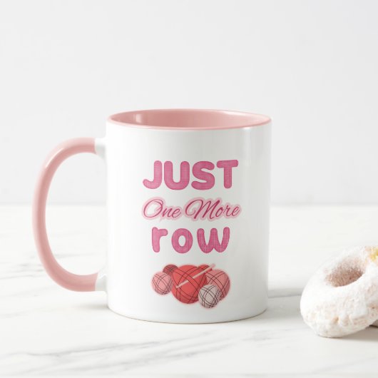 Roze Nog Maar Één Rij Breien Mok (Met donut)