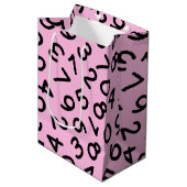Roze Nummerpatroon – Leuke Wiskunde Ontwerp Medium Cadeauzakje (Voorkant Gekanteld)