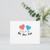 Roze of blauw We Love You Gender Reveal Baby showe Uitnodiging Briefkaart (Staand voorkant)