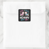 Roze of blauwe mama houdt van je vierkante sticker (Tas)
