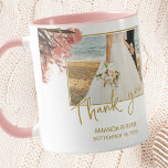 Roze Oleander Flowers Foto Hartelijk dank voor bru Mok<br><div class="desc">Foto van Roze Oleander Flowers Hartelijk dank voor de Mok van de bruiloft. Fotobruiloft mok met een trouwfoto,  bruid- en bruidenamen en trouwdatum. Personaliseer met uw trouwfoto en andere details. Een elegant en floral dank je mok.</div>