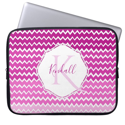 Roze ombre Chevron persoonlijke laptophoes Laptop Sleeve (Voorkant)