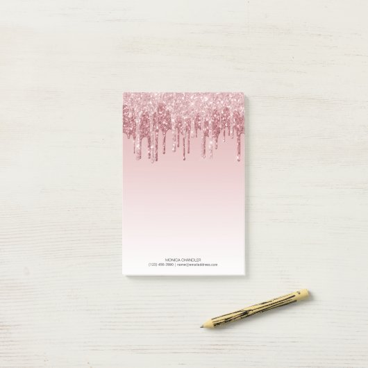 Roze ombré Dripping Glitter Monogram Post-it Note (Op bureau)