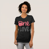 Roze "One Love" T-shirt (Voorkant volledig)