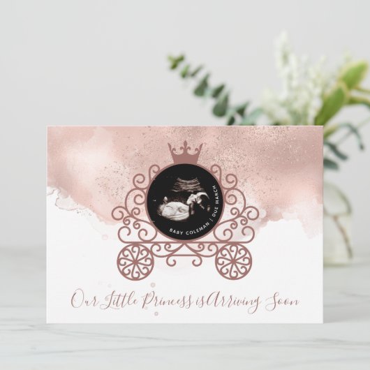 Roze onze kleine prinses die snel zwanger wordt aankondiging (Staand voorkant)