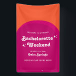 Roze & Oranje Zonsondergang Retro Meidenavond Spandoek<br><div class="desc">Dit vrolijke,  kleurrijke retro-ontwerp heeft een thema met een heldere oranje en roze zonsondergang.</div>