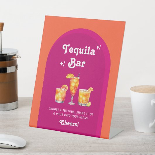 Roze & Oranje Zonsondergang Retro Tequila Bar Reclamebord Met Voetstuk (Insitu)