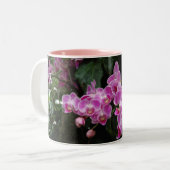 Roze orchidee-Floral fotografie Tweekleurige Koffiemok (Voorkant links)