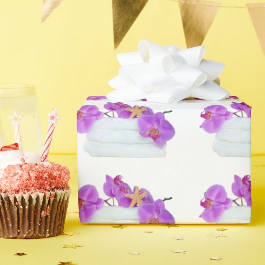 roze orchideeën en zeester op witte handdoeken cadeaupapier (Verjaardagsfeest)