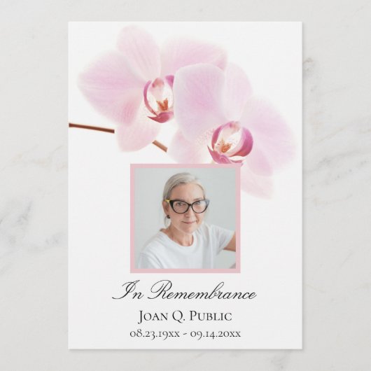 Roze orchideeën op witte begrafenisdienst programmakaart (Voorkant)