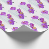 Roze orchideeën op witte handdoeken met zeesterren cadeaupapier (Hoek)