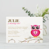 Roze Owl First Birthday Party Invitation Kaart (Staand voorkant)
