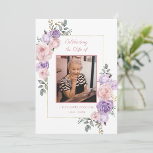 Roze Paarse Bloemen Begrafenisprogramma Programmakaart (Staand voorkant)