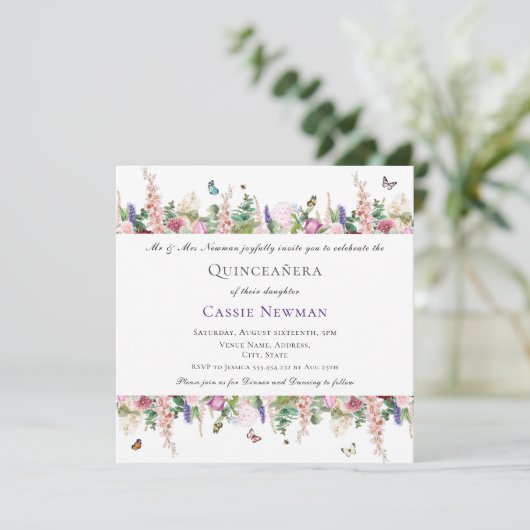 Roze paarse bloemen en botervliegen | Quinceañera Kaart (Staand voorkant)