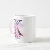 Roze Paarse Bloemen Zwart Letter Monogram K Coffee Koffiemok (Voorkant links)