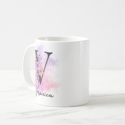 Roze Paarse Bloemen Zwart Letter Monogram V Koffiemok (Voorkant links)
