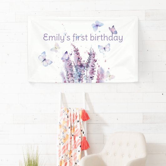 Roze paarse bloemenvlinder jarig spandoek (Insitu)