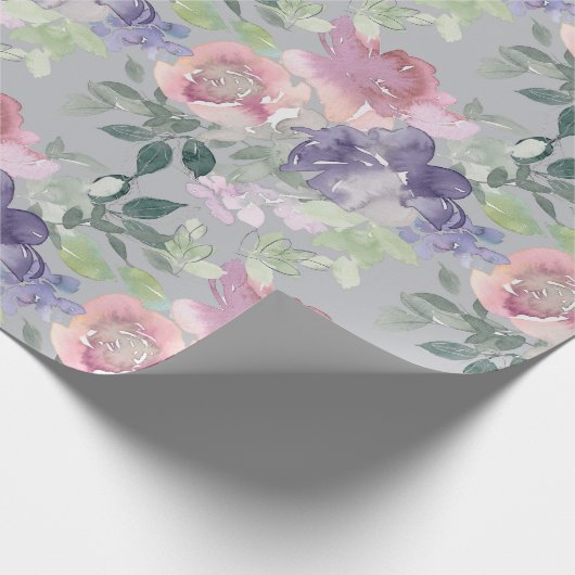 Roze Paarse Bloemige Grijze Achtergrond Cadeaupapier (Hoek)