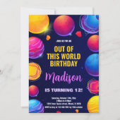 Roze Paarse buitenruimte Maandag Uitnodigingen (Voorkant)