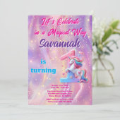 Roze Paarse Eenhoorn Eerste Verjaardag Uitnodiging (Staand voorkant)