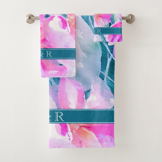 Roze Paarse en Blauwgroen Waterverf Floral Monogra Bad Handdoek (Insitu)