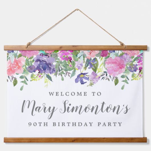 Roze Paarse Floral 90th Birthday Welkomstbanner Hangend Wandkleed (Voorkant)