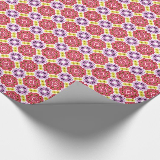 Roze Paarse Gele Bloemen Patroon Gift Wrap Cadeaupapier (Hoek)
