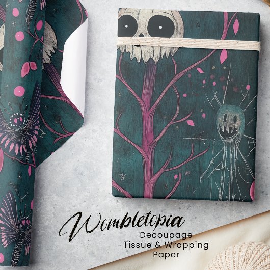 Roze & Paarse Gotische Halloween Skulls & Flowers Cadeaupapier