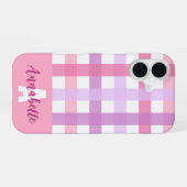 Roze Paarse Pastel Gingham Patroon Monogram iPhone 16 Hoesje (Achterkant horizontaal)