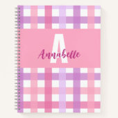 Roze Paarse pastel Monogram Gingham Pattern Notitieboek (Voorkant)