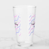 Roze paarse strepen Happy Birthday Naam toevoegen  Glas (Rechts)