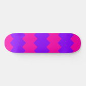 Roze & Paarse Zig Zag Streeppatroon Skateboard (Horizontaal)