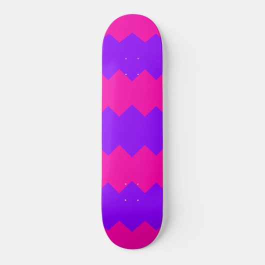 Roze & Paarse Zig Zag Streeppatroon Skateboard (Voorkant)