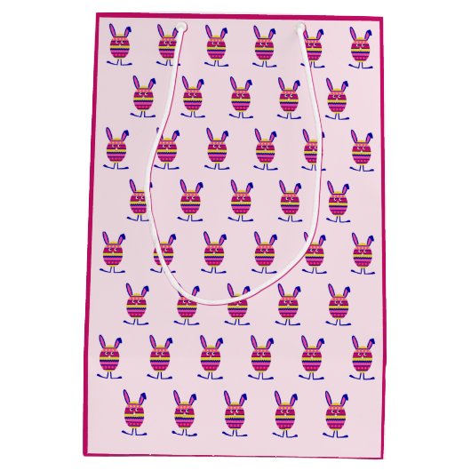 Roze paasei konijntje aangepaste tekst medium cadeauzakje (Achterkant)