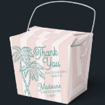 Roze Palm Spring Pastel Beach Bachelorette Party Bedankdoosjes<br><div class="desc">Ontmoet me in de handpalmen! Ons Palm Springs Party Collectie is een dromerige mix van strand cabana charme en pastel perfectie. Met zachte strepen, luchtige palmbomen en een vleugje retro-glamour, brengt dit collectie de magie van een zonovergoten uitje naar uw feest. Of u nu een vrijgezellenfeest, een vrijgezellenfeest of een...</div>