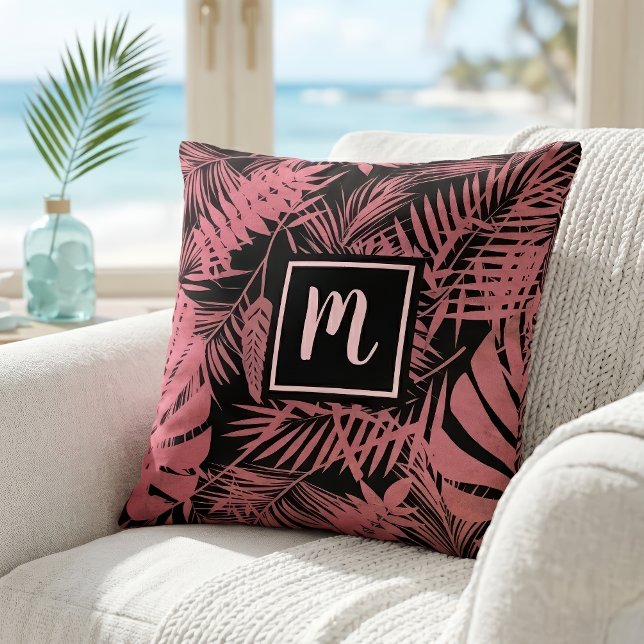 Roze palmbladpatroon monogram moderne script  kussen (Creator heeft geüpload)