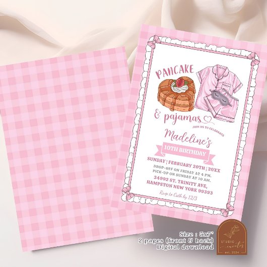 Roze pannenkoek en pyjama verjaardag kaart