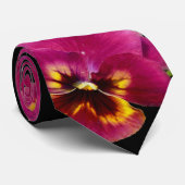 Roze Pansies Passion Stropdas (Opgerold)