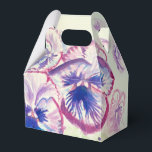 Roze Pansy Bloemen Trouwtaart Favoriete Doos Bedankdoosjes<br><div class="desc">roze pansy Bloemen Trouwtaart Favoriete Dozen,  Volledig . Ontworpen op basis van een van mijn aquarelschilderijen.</div>