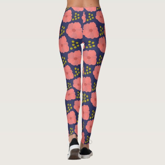 Roze papaver bloeit op marine met gestippelde acce leggings (Achterkant)