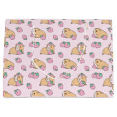 Roze parelhoenders en aardbeienpatroon groot cadeauzakje (Voorkant)