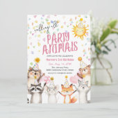 Roze Party Forest Animals in Party Petten Verjaard Kaart (Staand voorkant)