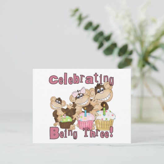 Roze Party Monkey 3e Verjaardag Tshirts en geschen Uitnodiging Briefkaart (Staand voorkant)