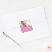 Roze Pasgeboren Baby Foto Geboorte Aankondiging Vierkante Sticker (Envelop)