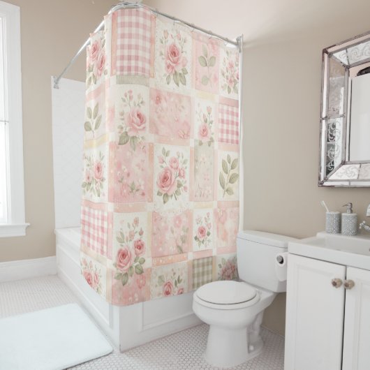 Roze Pastel Bloem- & Gingham Dekbed Patchwork Douchegordijn (In situ)